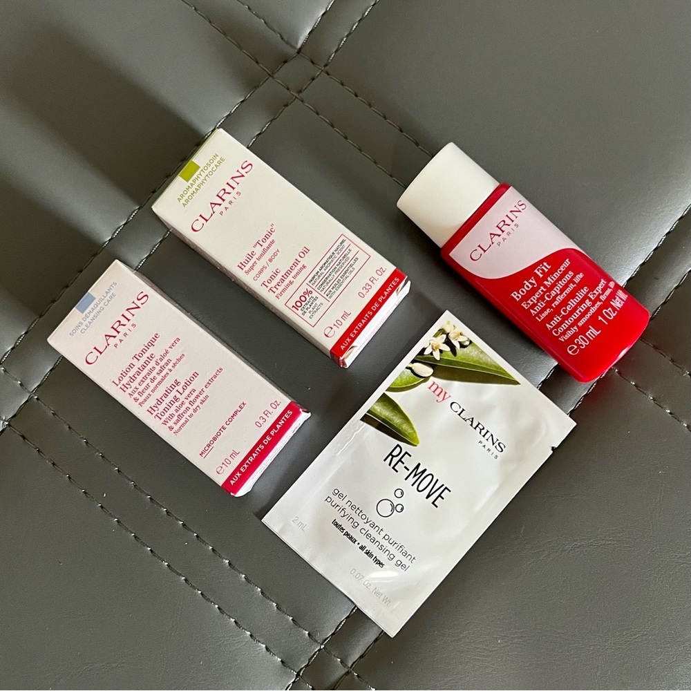 🆕 Clarins candy tote bag with 4 travel size products